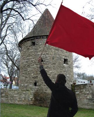 keine Fahnen / keine Parolen